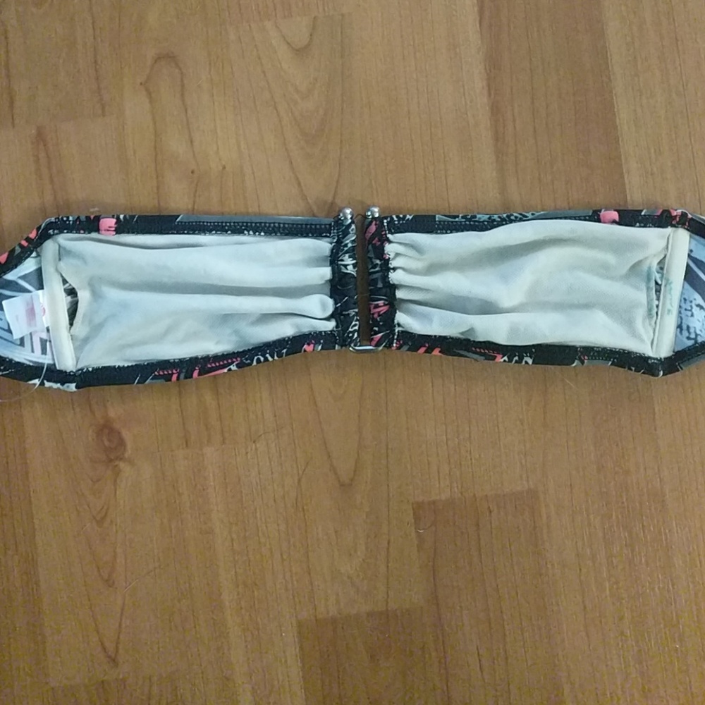 Patterned Bikini Top - Picture 4 of 5